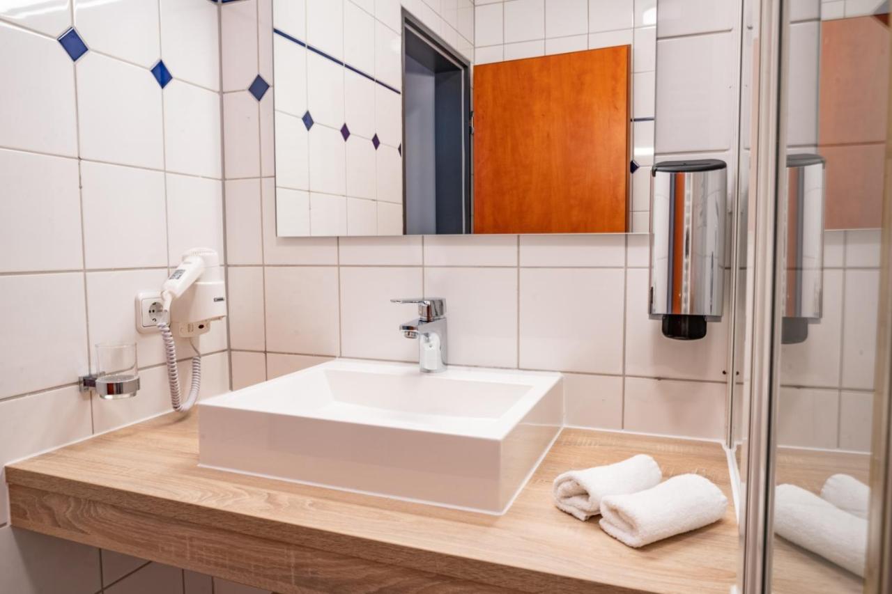 Wellnesshotel Waldquartier Gmbh Ig バート・エッセン エクステリア 写真